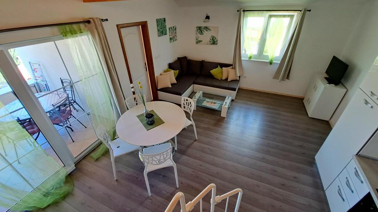 Apartment Oaza Mira Tribalj Kültér fotó