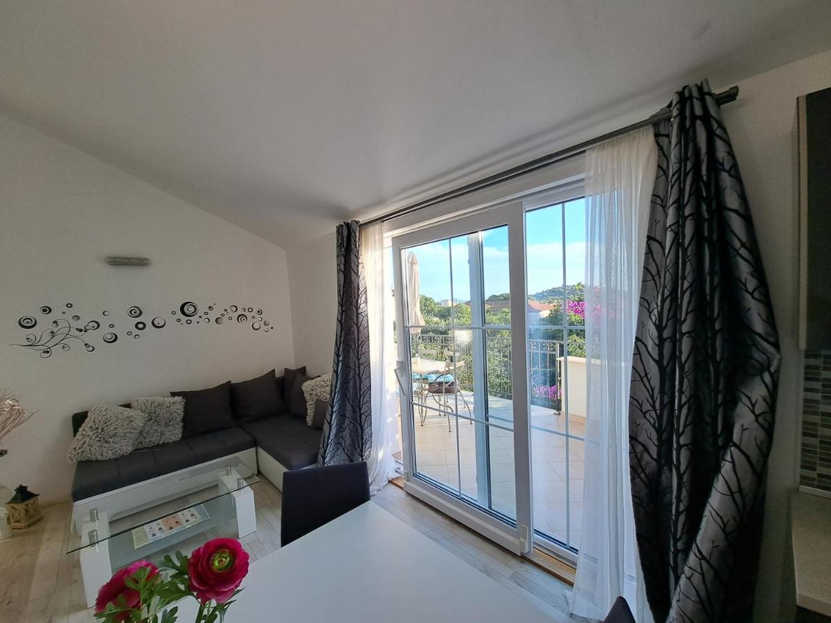 Apartment Oaza Mira Tribalj Kültér fotó