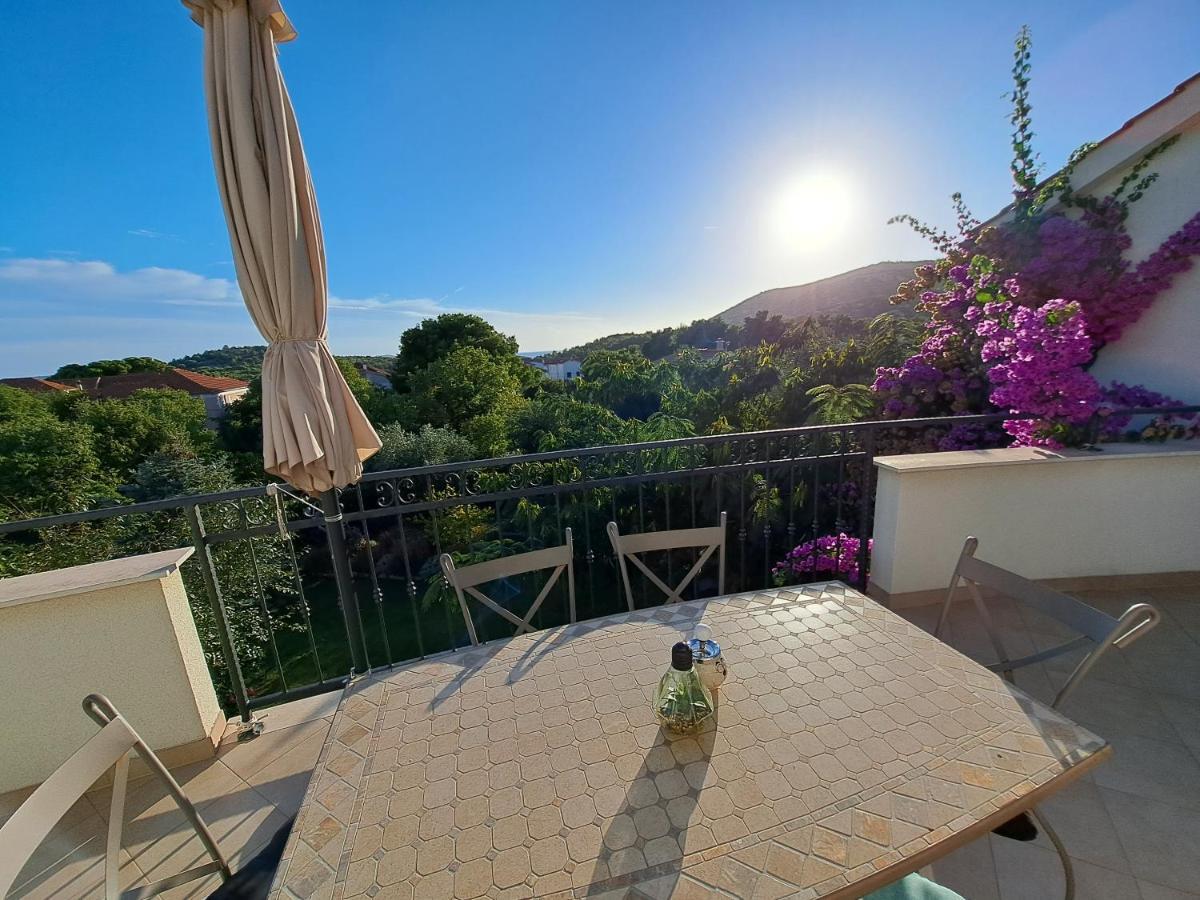 Apartment Oaza Mira Tribalj Kültér fotó