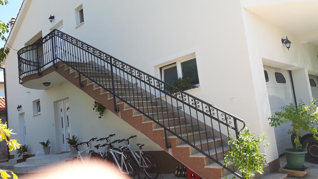 Apartment Oaza Mira Tribalj Kültér fotó